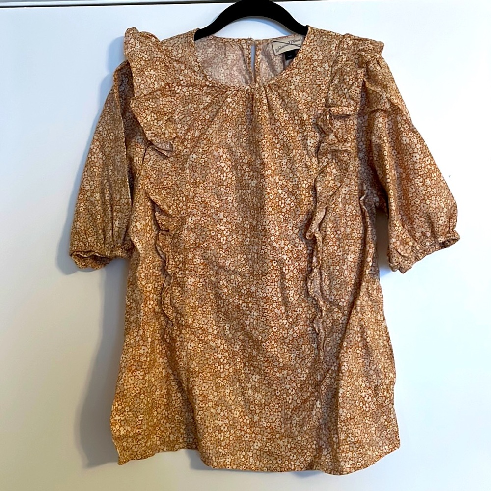 Universal Thread Top - Size Large